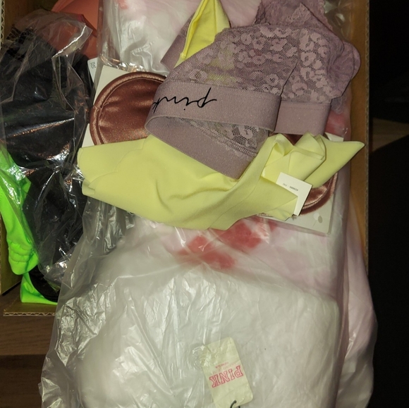 Pink Box SOLD - Picture 5 of 6